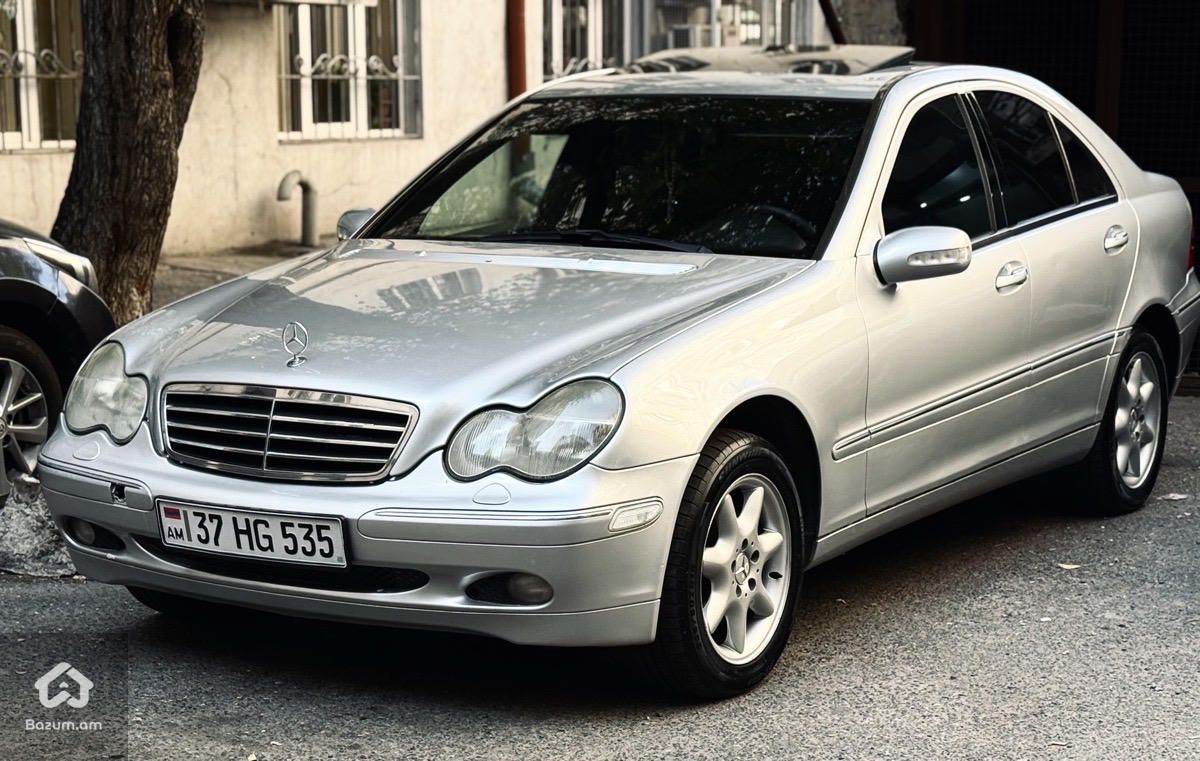Mercedes-Benz C 240 2001 - image 1