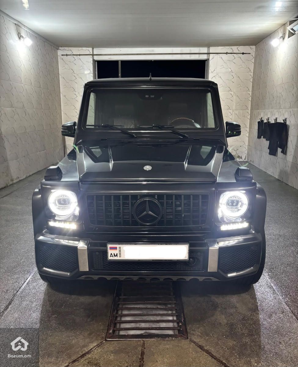 Mercedes-Benz G 2002 - image 2