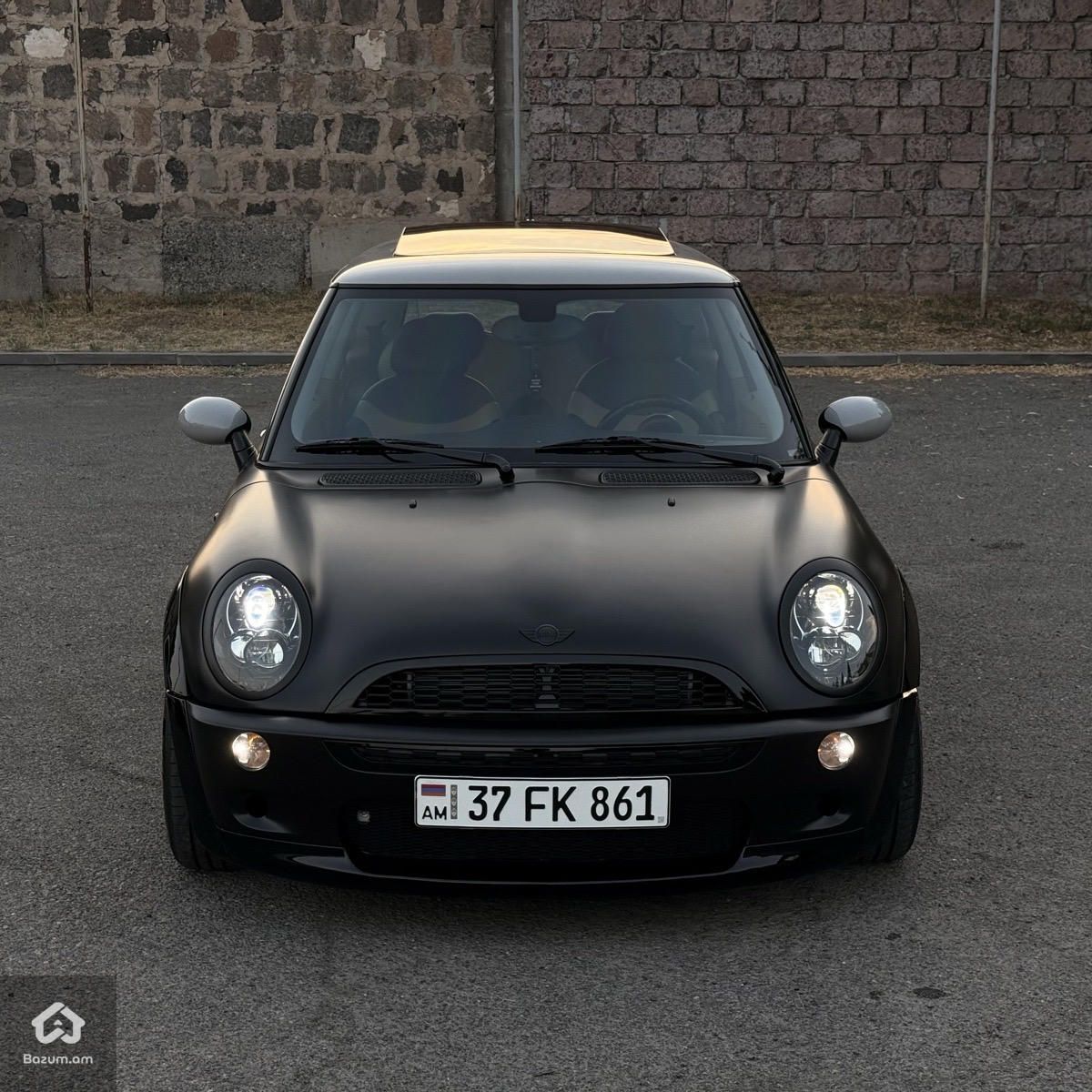 Mini Cooper - image 3