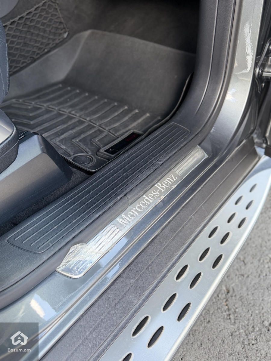Mercedes-Benz GLS 500 - image 11