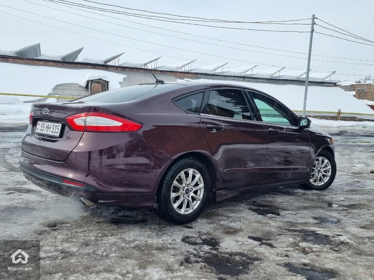 Ford Fusion - image 3