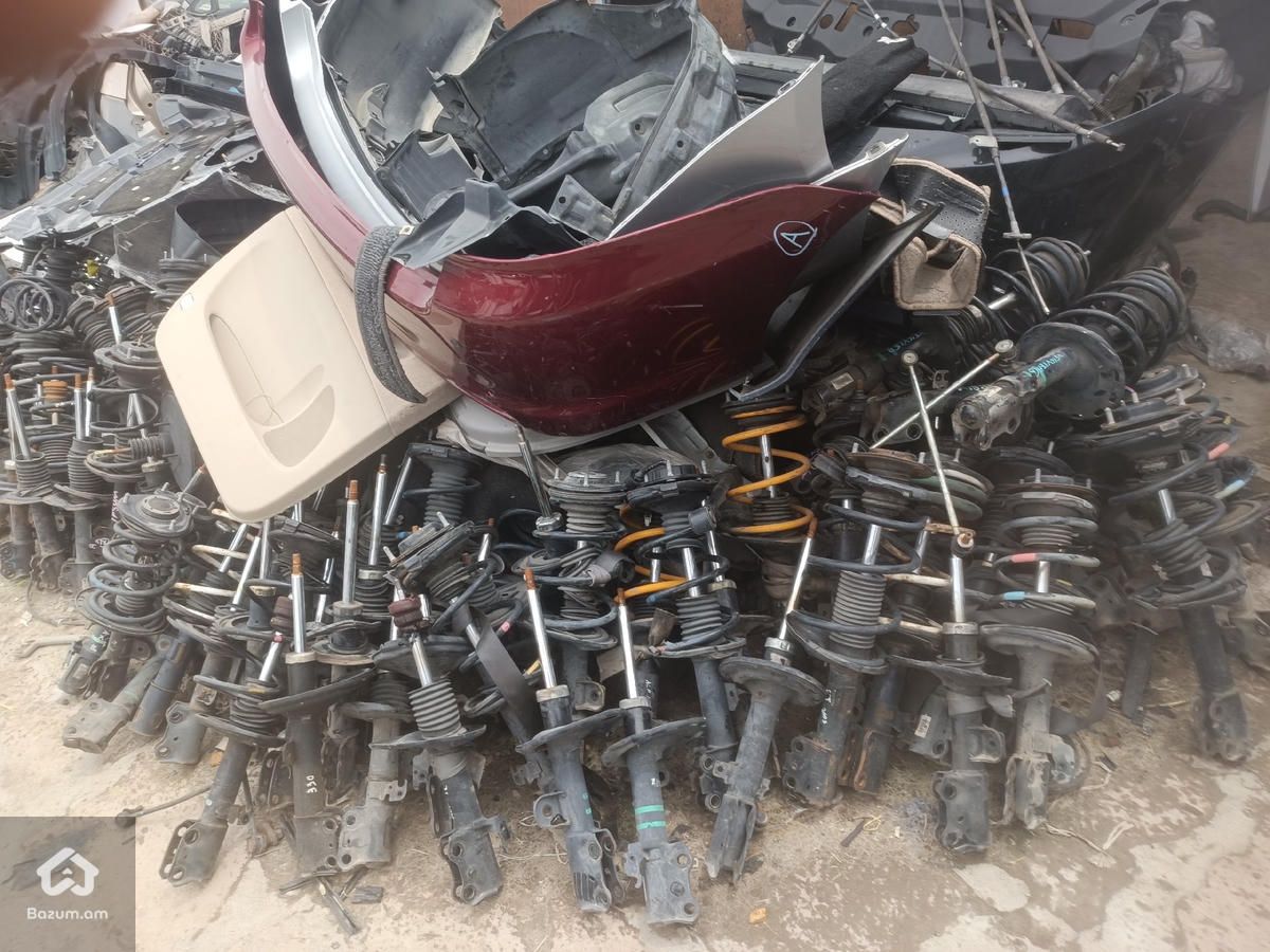 toyota lexus ամորտիզատորներ toyota valfaier toyota alfhard ipsum voxy altezza - image 1