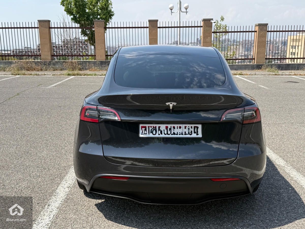 Tesla Model Y 2024 - image 5
