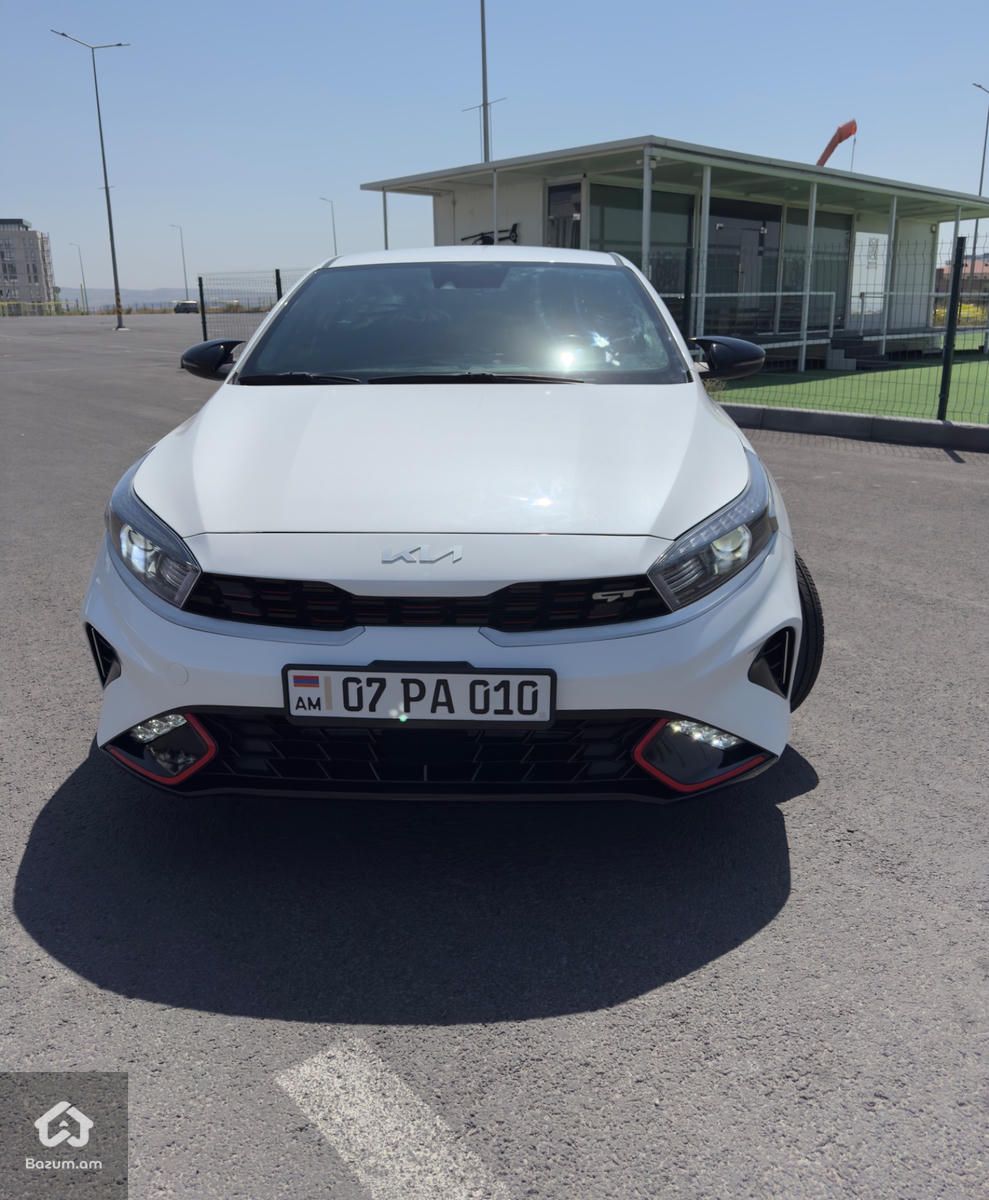 Kia Forte 2022 - image 12