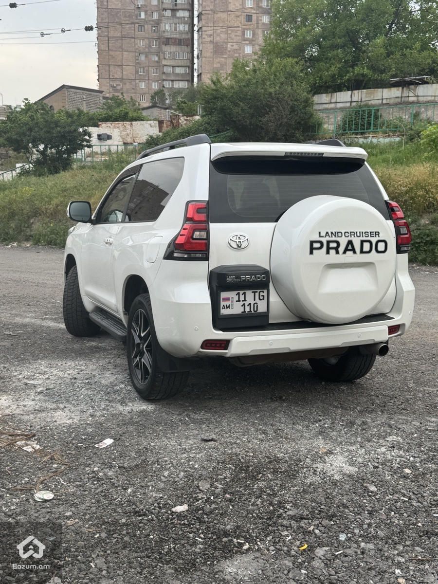 Toyota Land Cruiser Prado - image 3