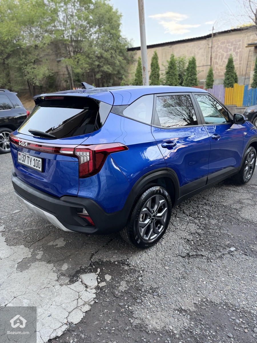 Kia Seltos - image 8
