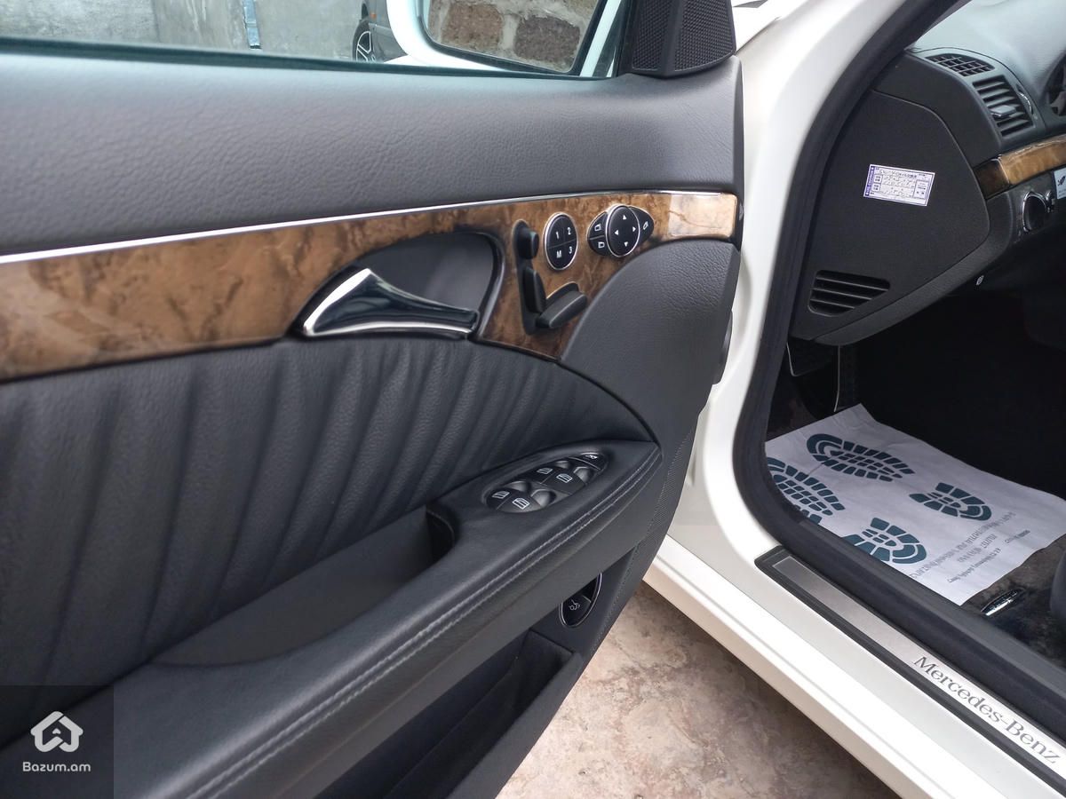 Mercedes-Benz E 320 2004 - image 14