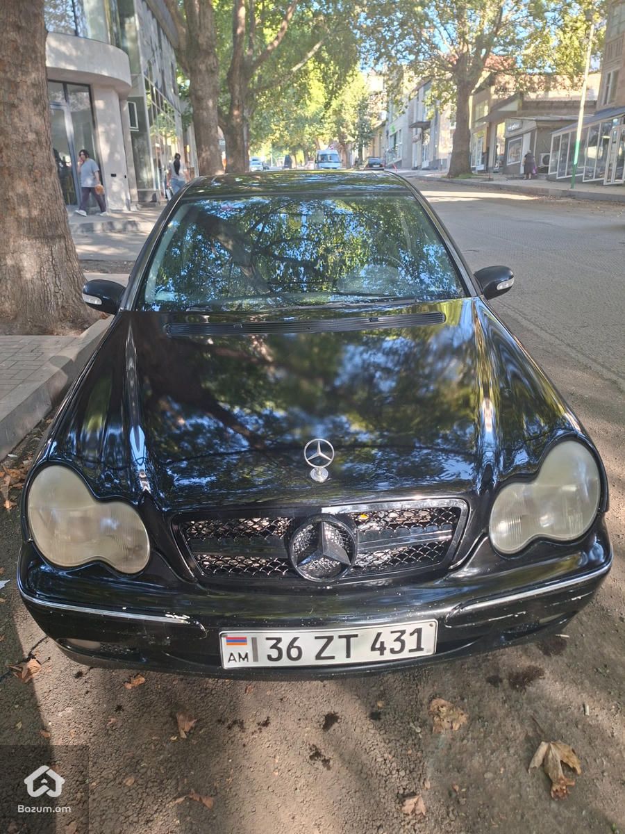 Mercedes-Benz C 230 2002 - image 1