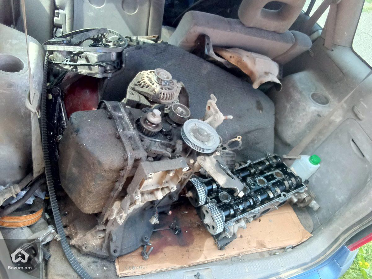 Mazda Premacy 2000 - image 6