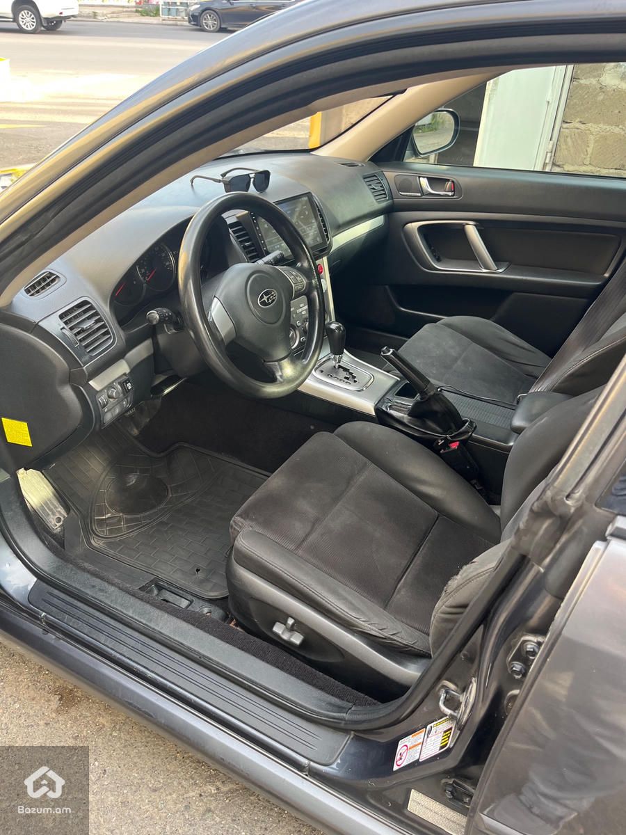 Subaru Legacy - image 6