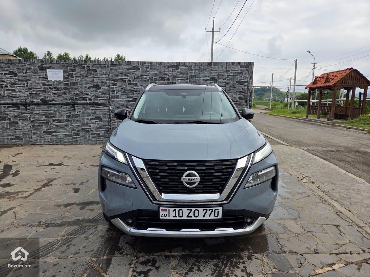 Nissan Rouge Platinum AWD 2,5 - image 3