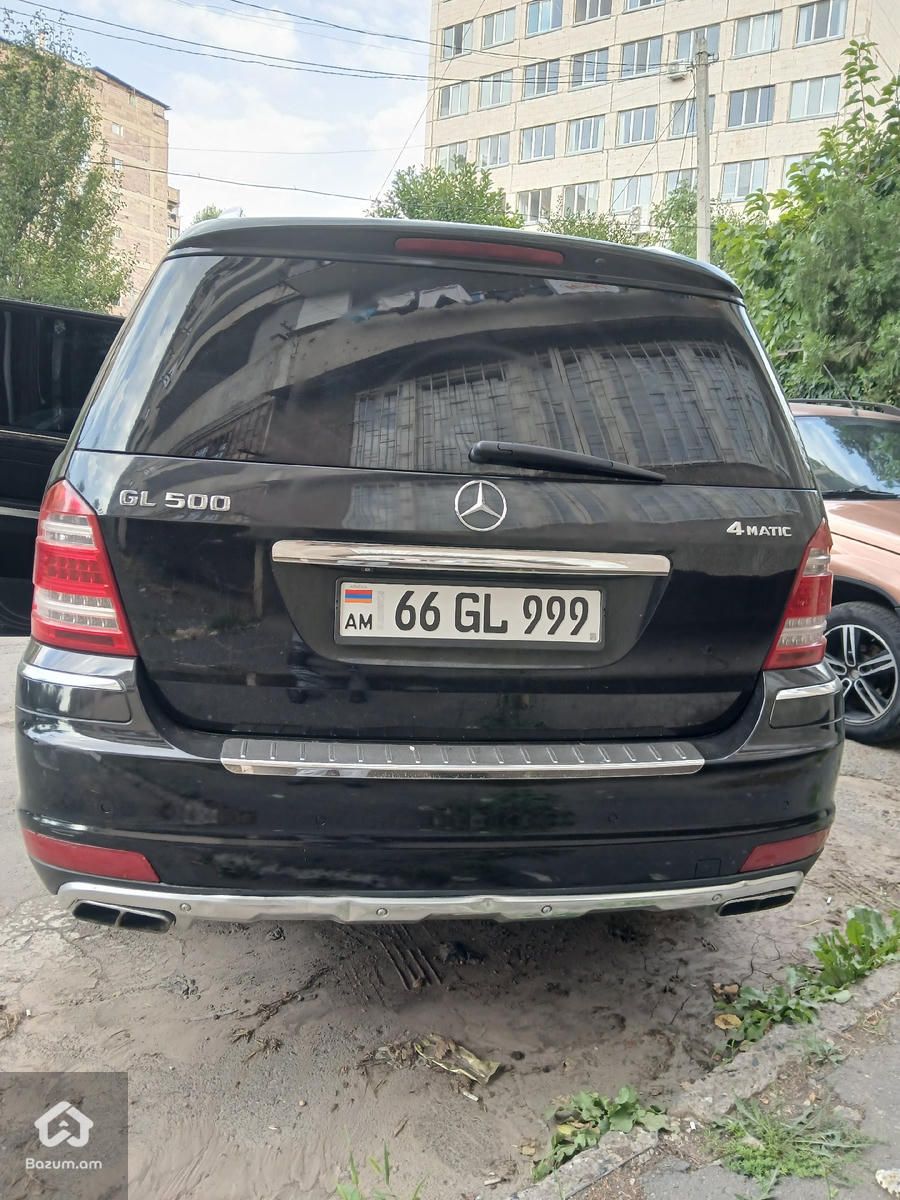 Mercedes GL - image 6