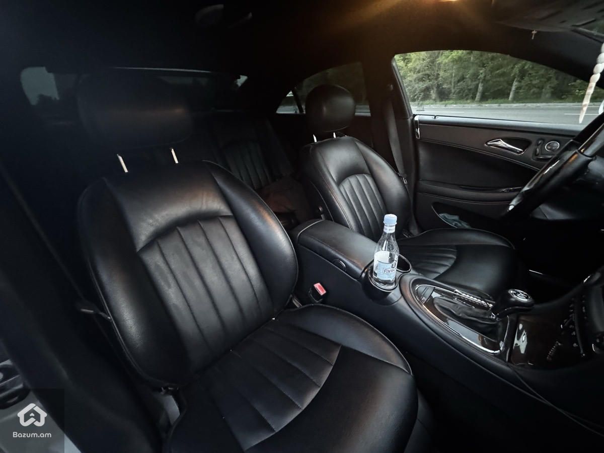Mercedes-Benz CLS 350 2005 - image 10