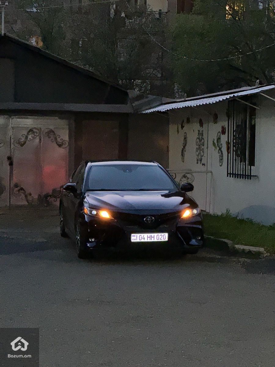 Toyota Camry 2018 - image 4
