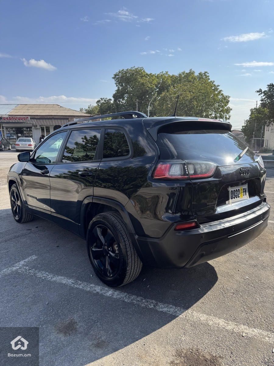 Jeep Cherokee 2019 - image 7