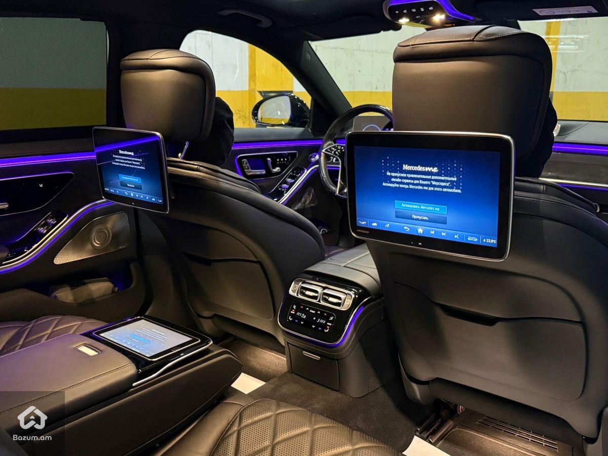 Mercedes - image 9