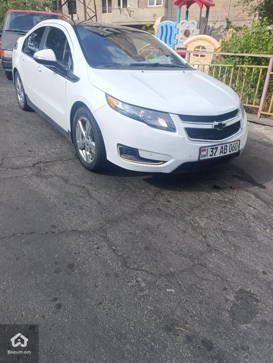 Chevrolet  - image 2