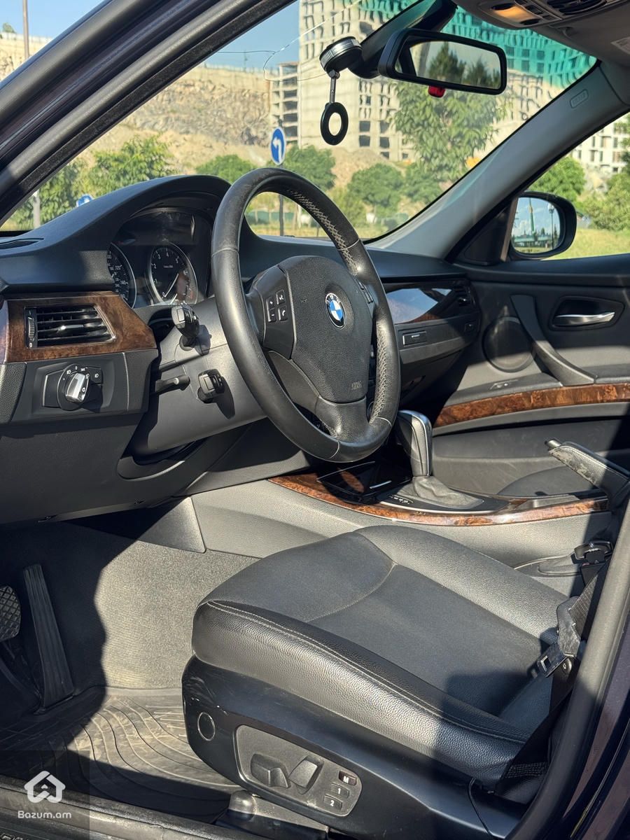 BMW 328i - image 10