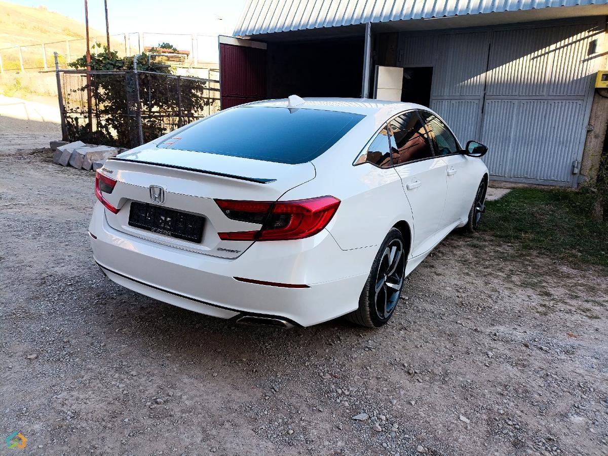 Honda accord - image 5