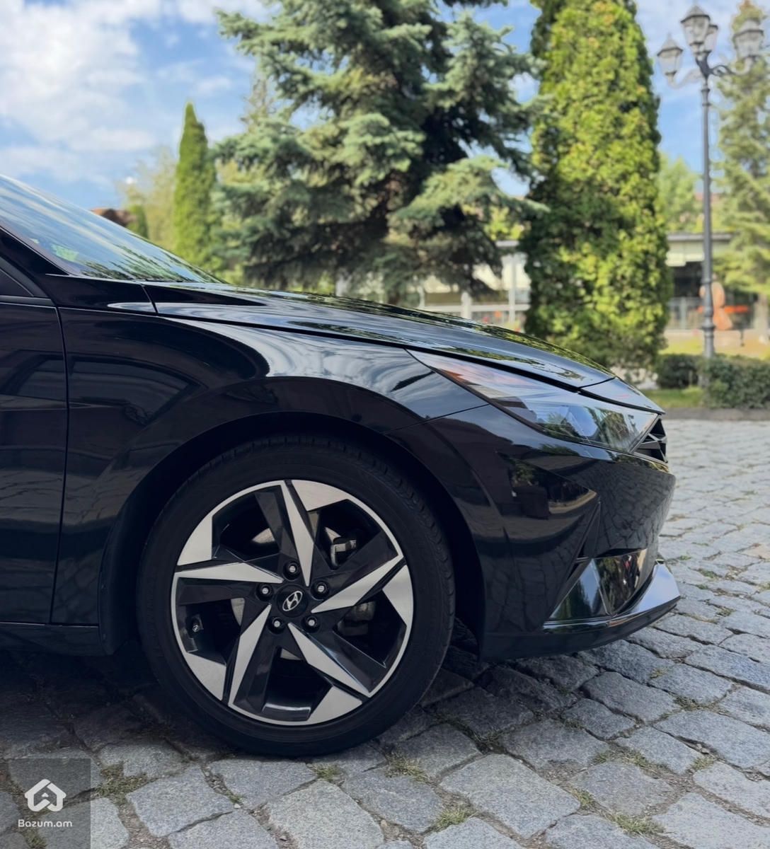 Hyundai Elantra 2023 - image 9