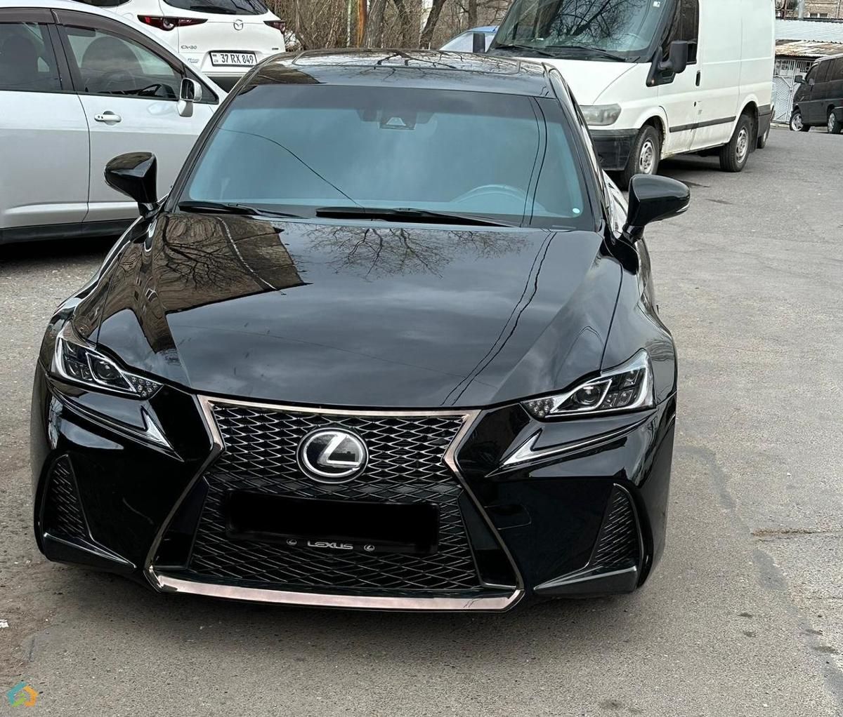 lexus is f-sport  - image 1