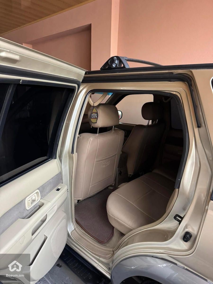 nissan pathfinder - image 6
