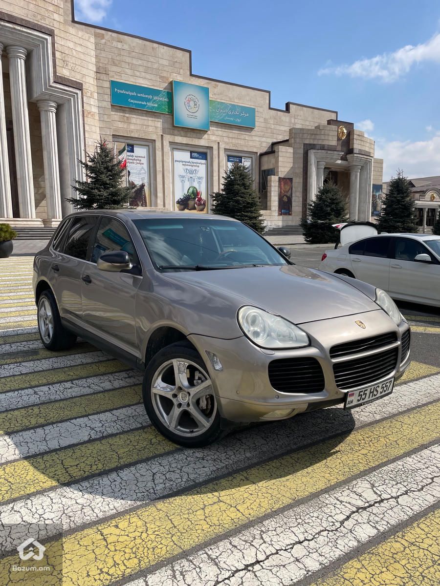 Porsche Cayenne S - image 11