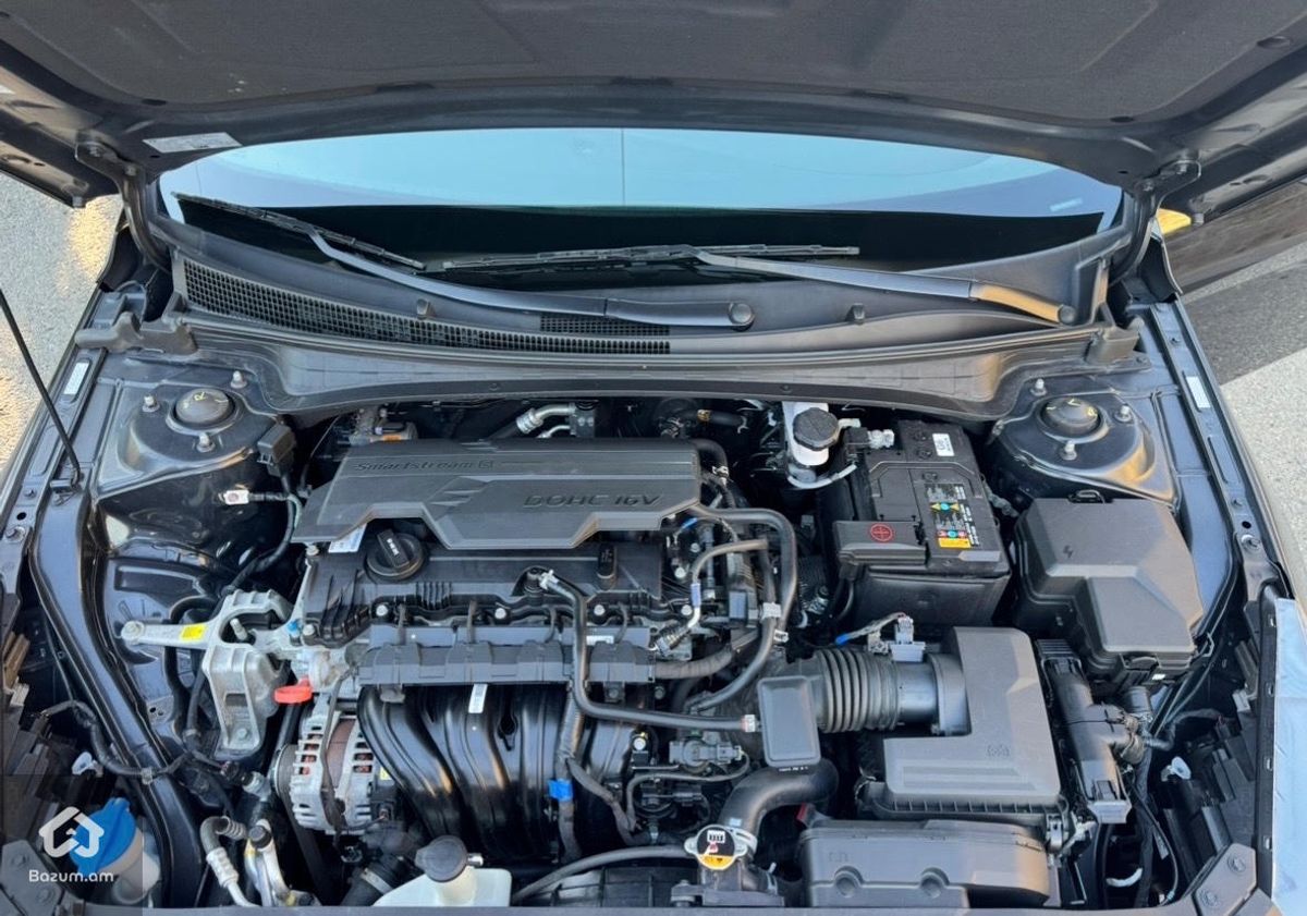 Hyundai Elantra 2023 - image 14