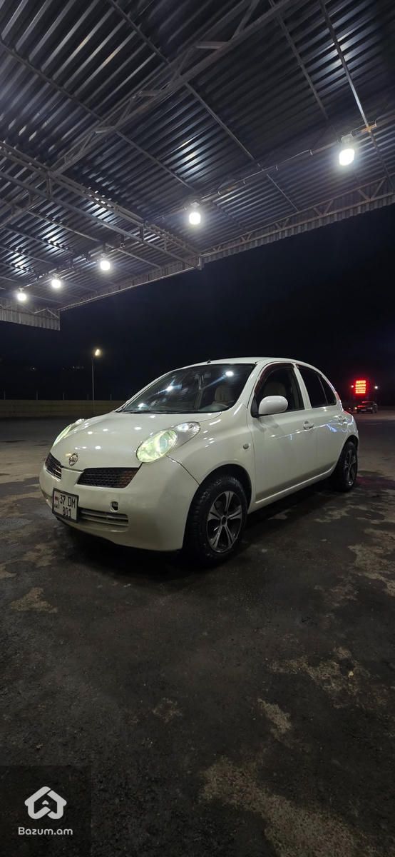Nissan March - image 1