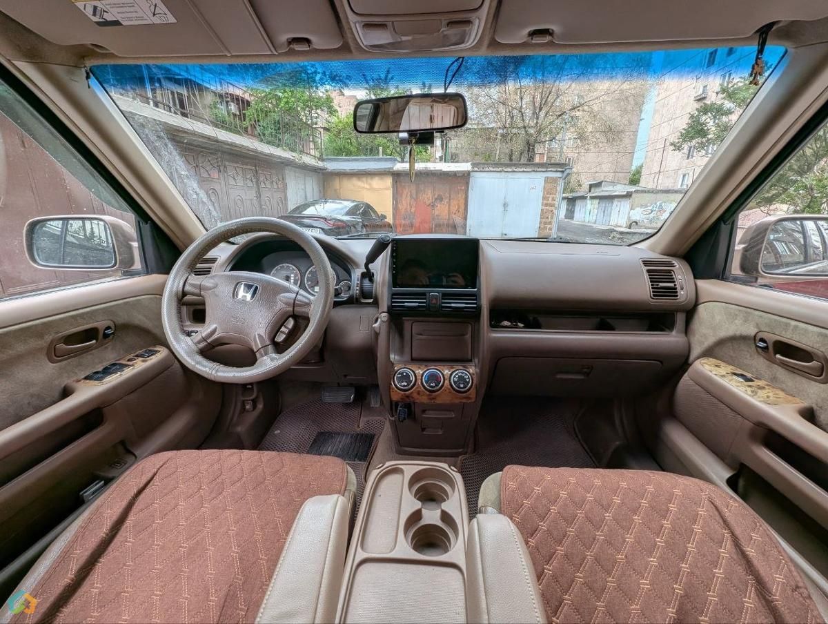 Honda CRV - image 9