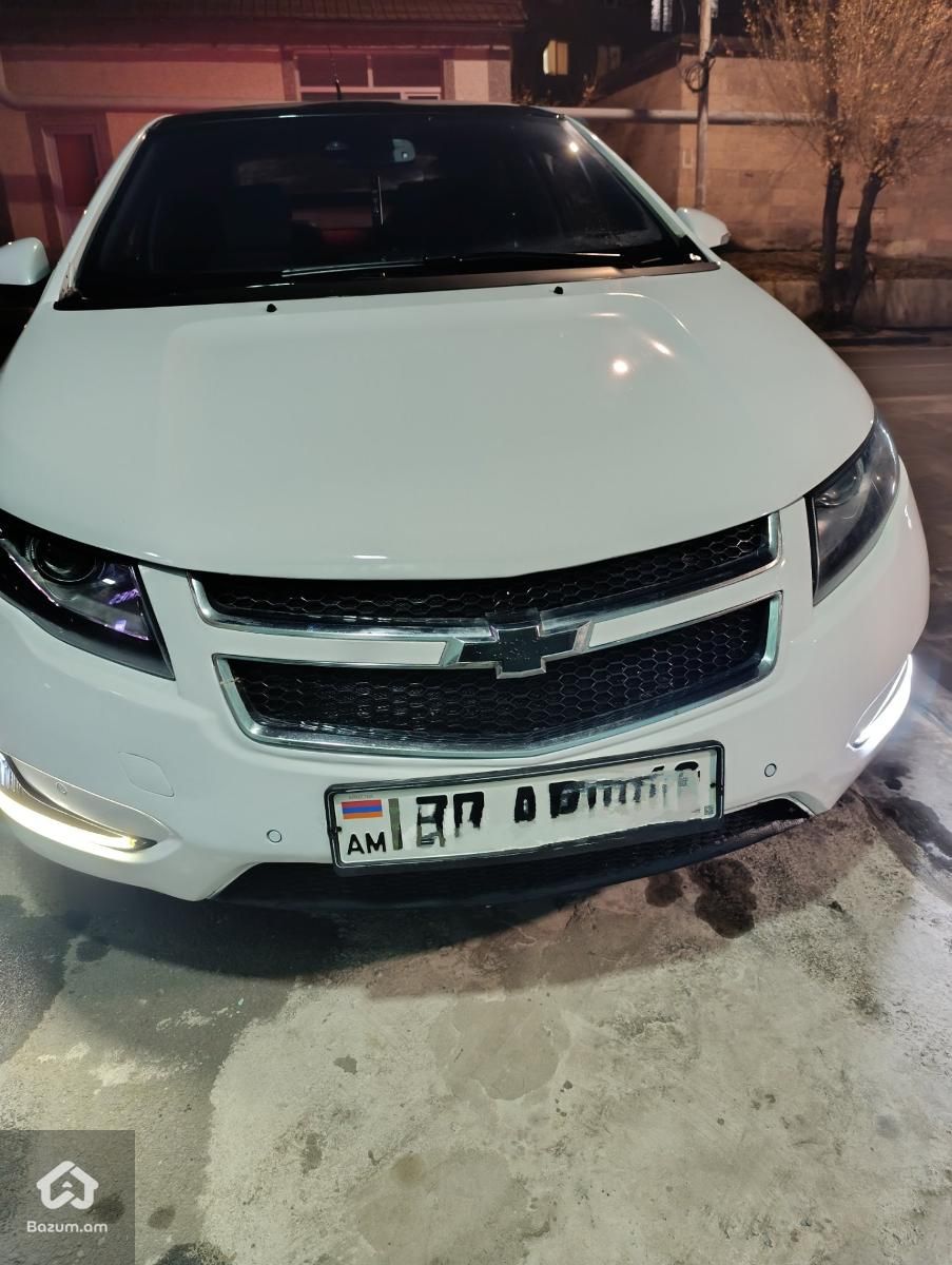 Chevrolet  - image 5