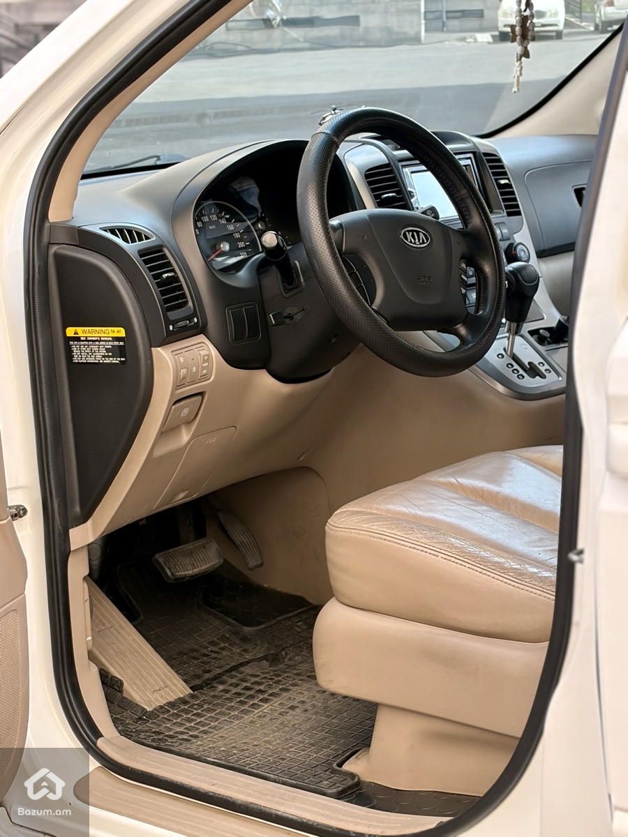 Kia Carnival 2007 - image 10