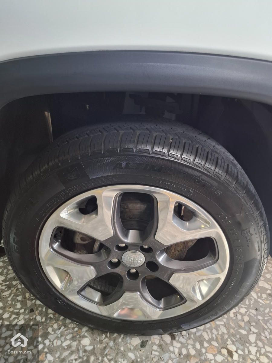Jeep Compass 2020 - image 12