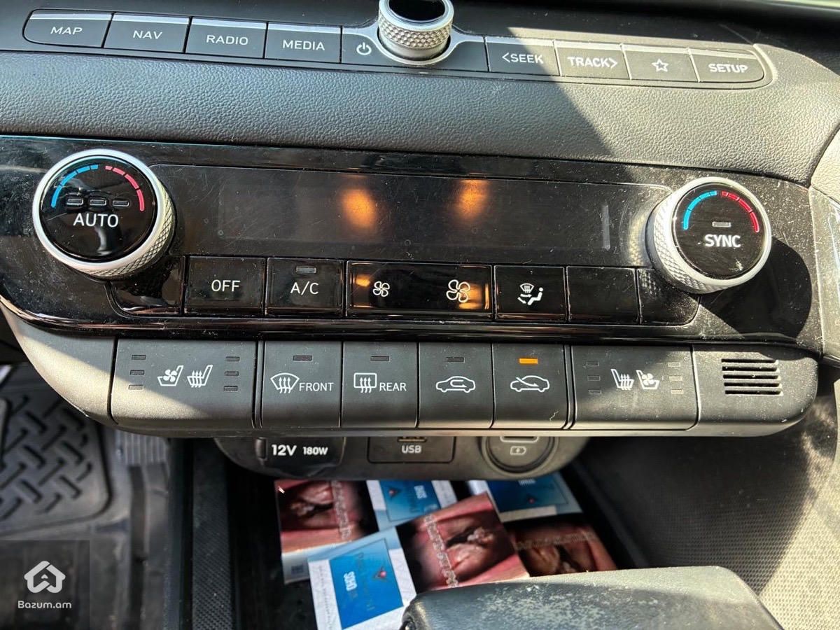 Hyundai Elantra 2021 - image 10