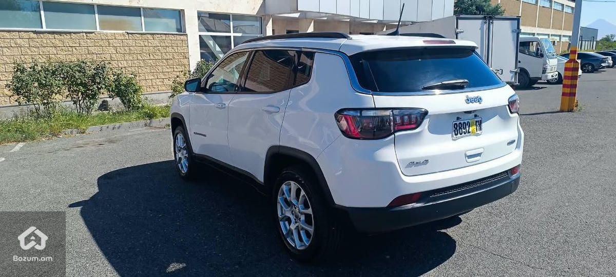 Jeep Compass 2022 - image 8