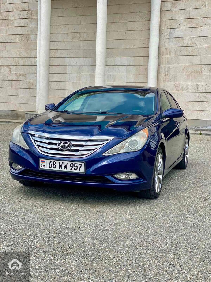 Hyundai Sonata - image 2