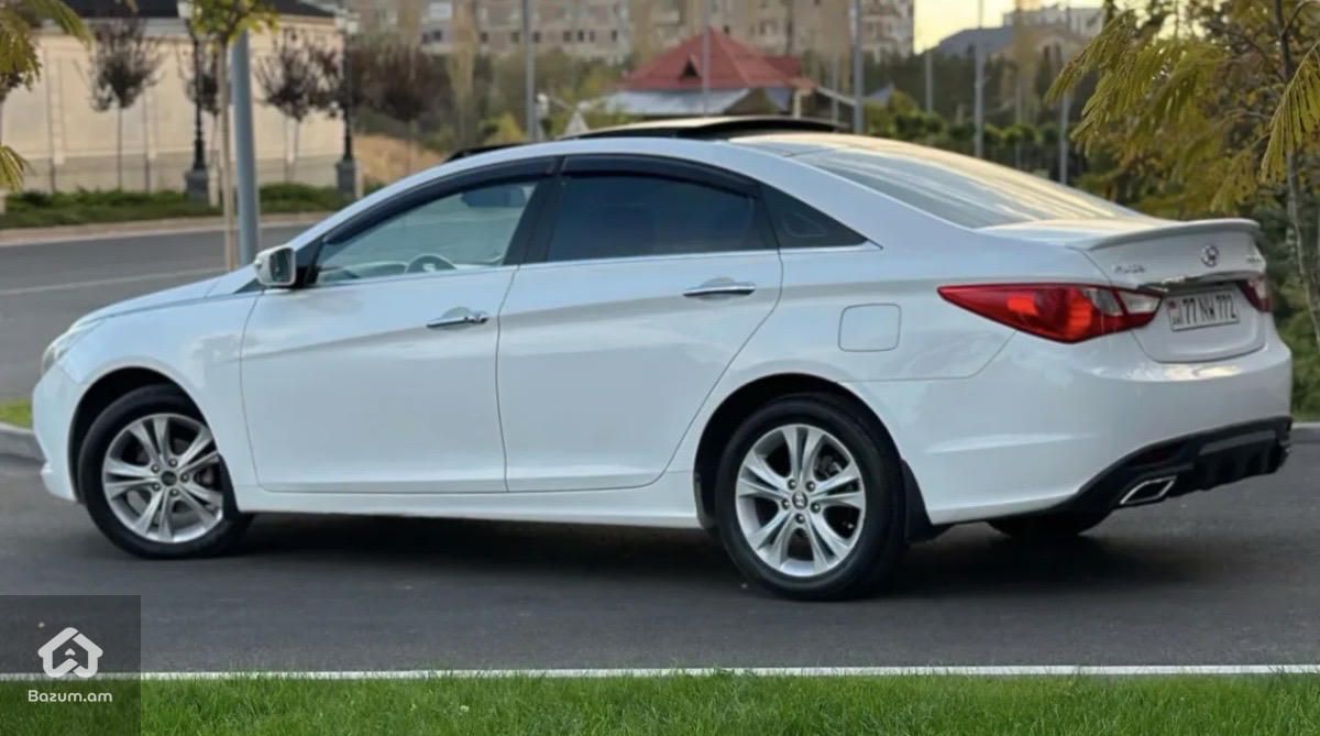 Hyundai Sonata 2010 - image 4