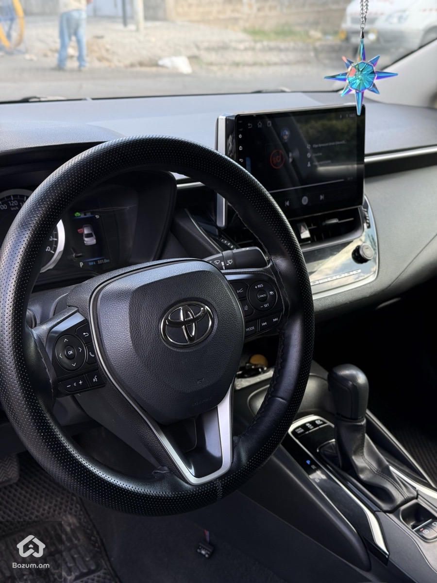 Toyota Corolla 2022 - image 9