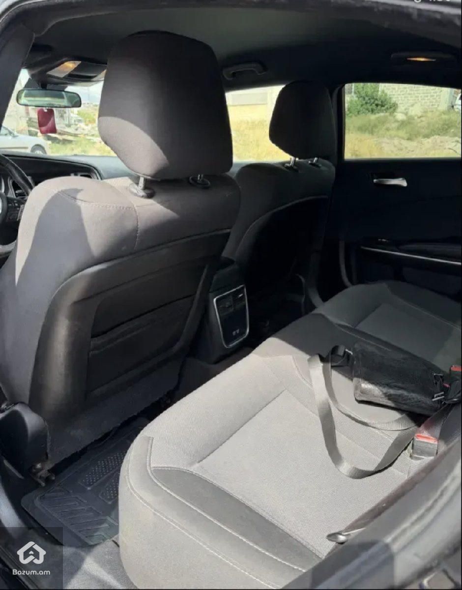 Dodge Charger 2019 - image 7