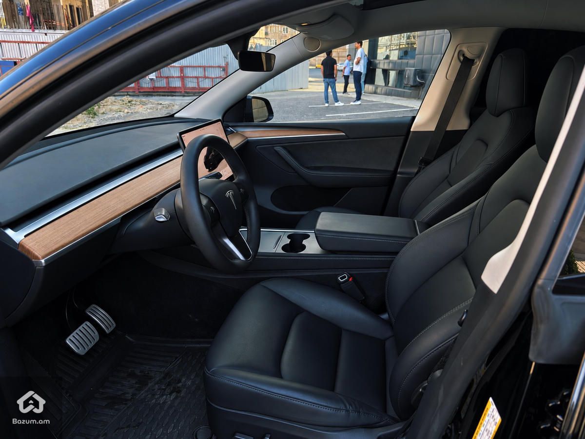 Tesla Model Y 2024 - image 10