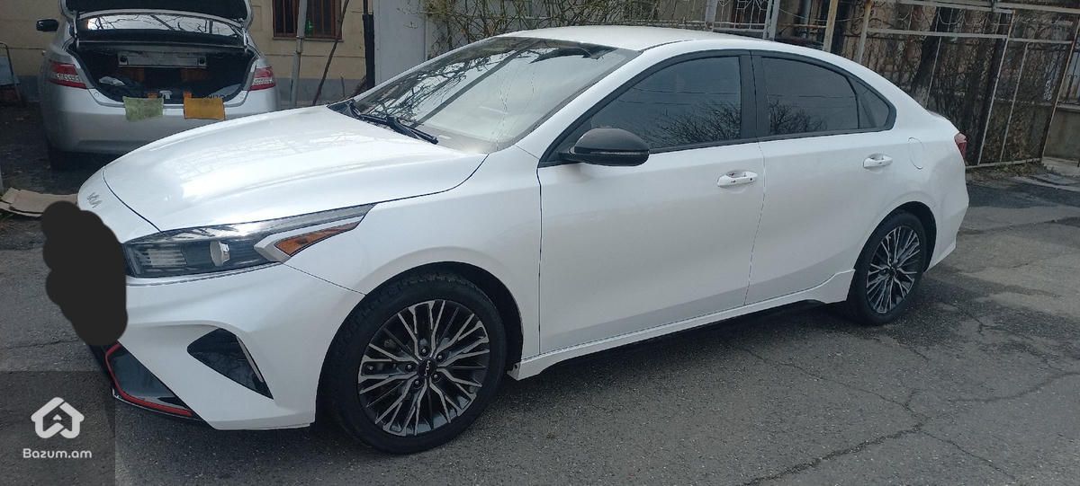 KIA FORTE GT LINE - image 6