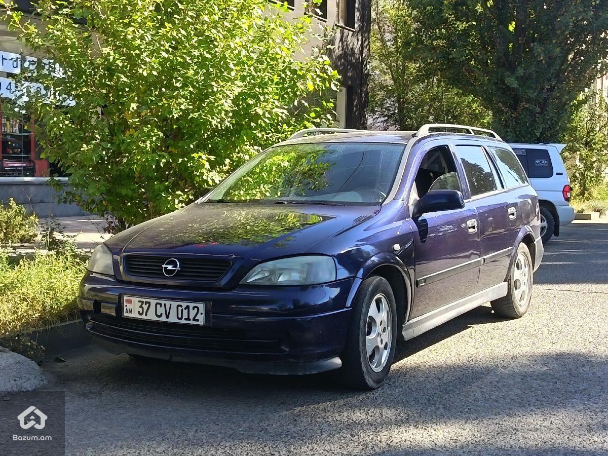 Opel Astra  - image 1