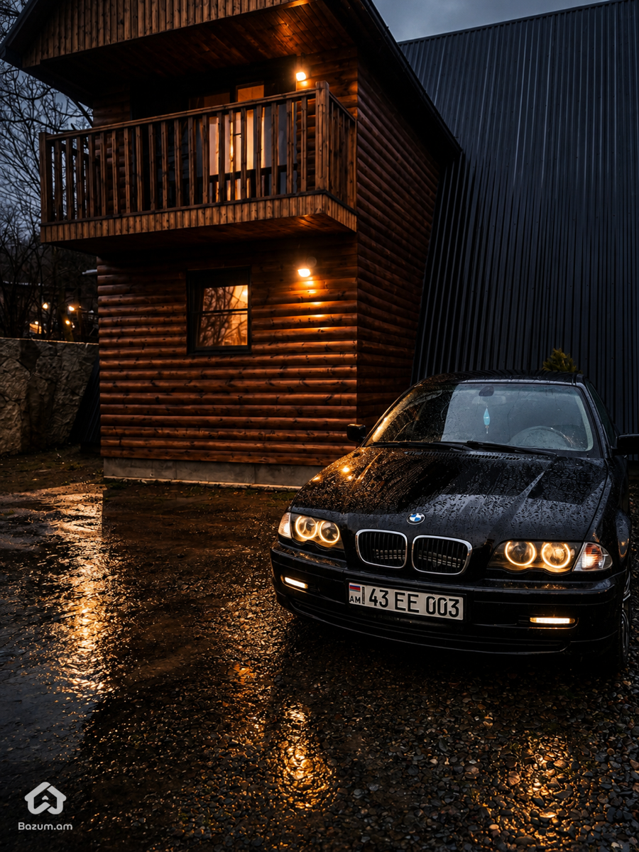 BMW 216 2001 - image 1