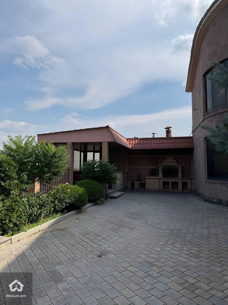 2 հարկանի քարե առանձնատուն՝ Մուղնիում - image 8