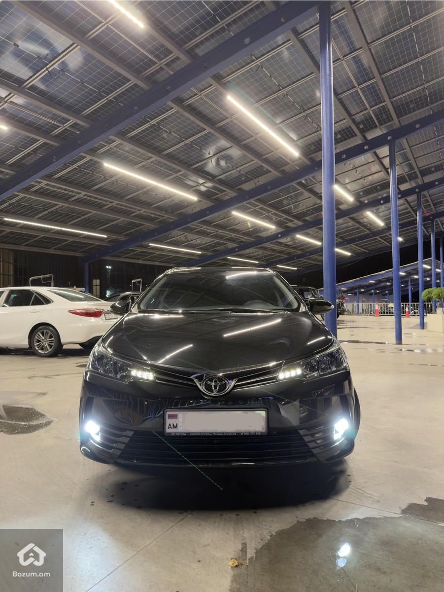 Toyota Corolla 2017 - image 12