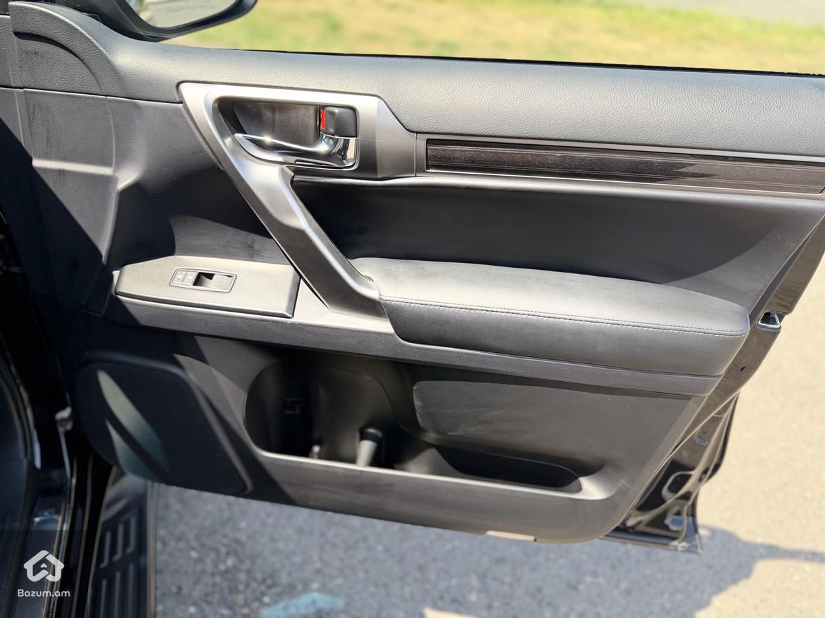 Lexus GX460 - image 6