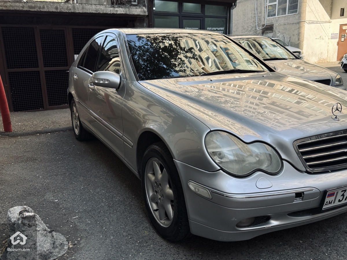 Mercedes-Benz C 240 2001 - image 5