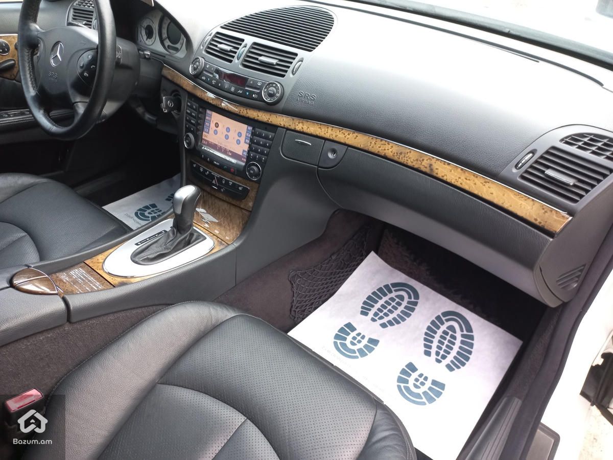 Mercedes-Benz E 320 2004 - image 11