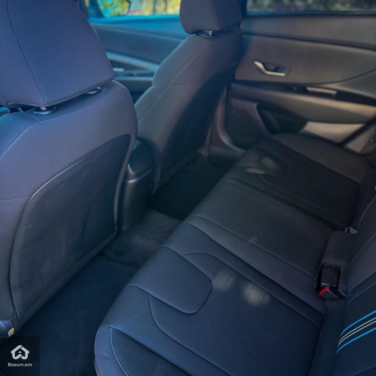 Hyundai Elantra 2023 - image 9