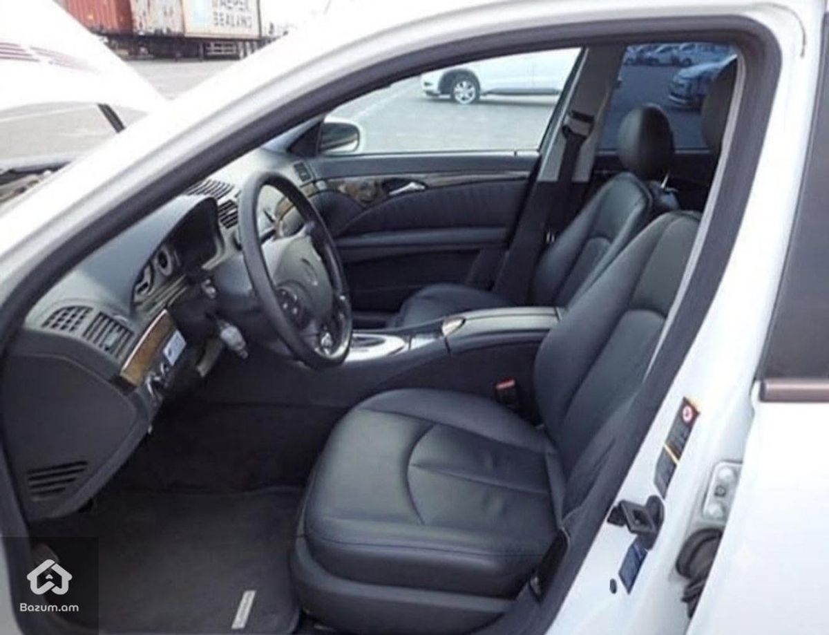 Mercedes-Benz E 320 2004 - image 43